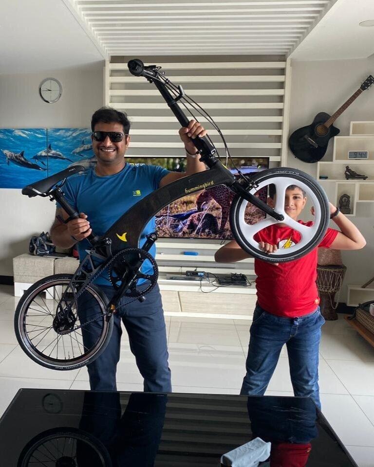 Hummingbird Review: Chandrakant B